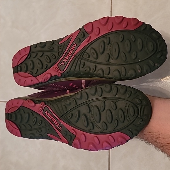 Merrell Hiking Shoes Size 9 - Picture 2 of 4